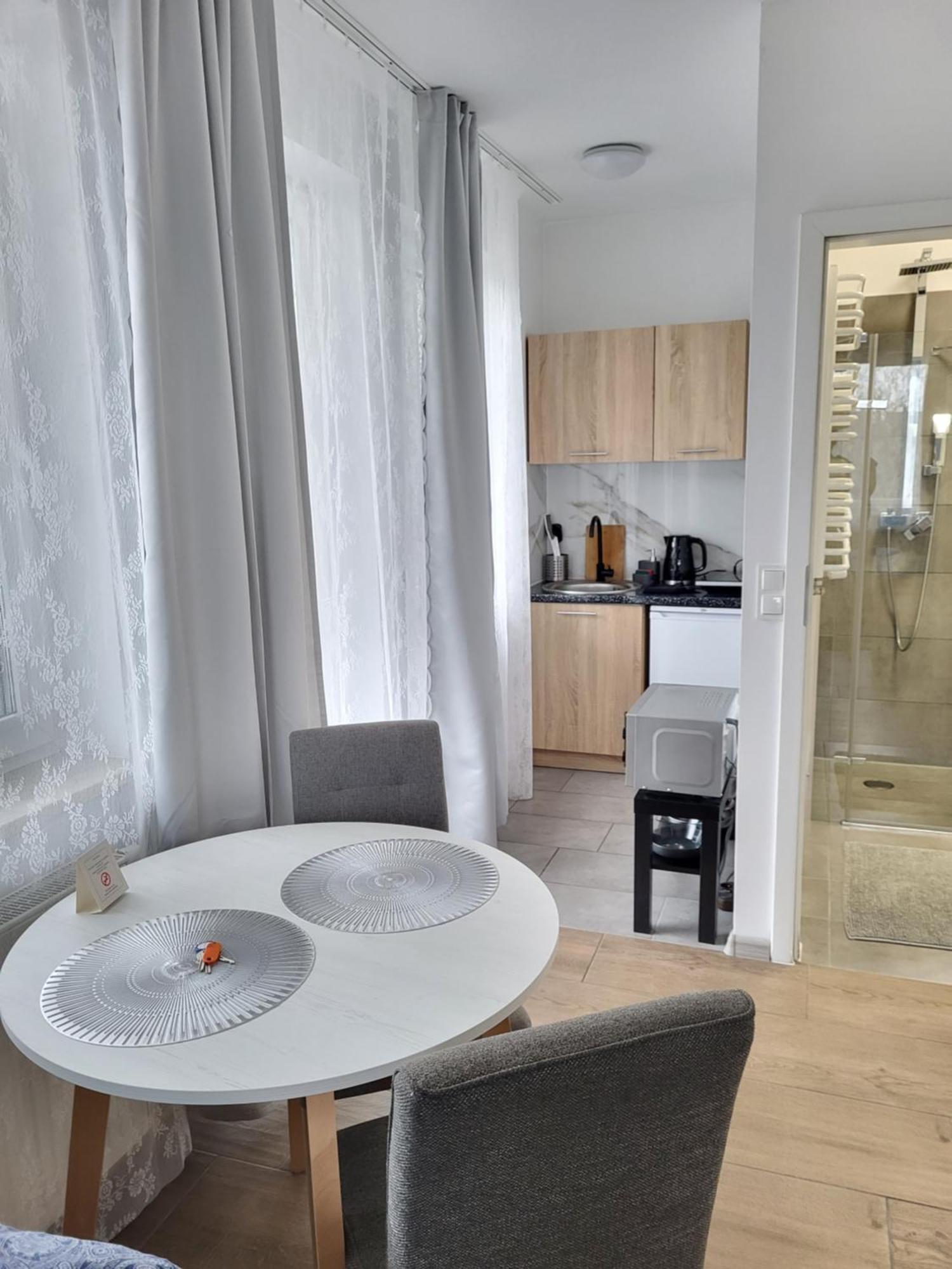 Pokoje - Studio Gliwice I Przy Onkologii Екстер'єр фото